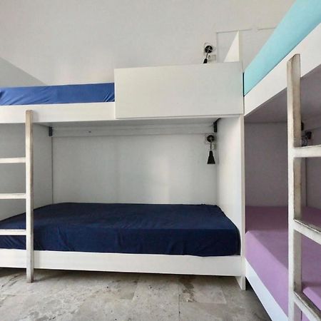 Fira Backpackers Place 외부 사진