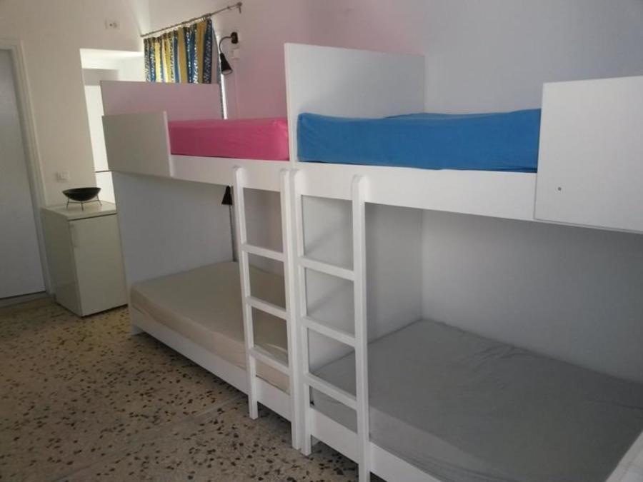 Fira Backpackers Place 외부 사진