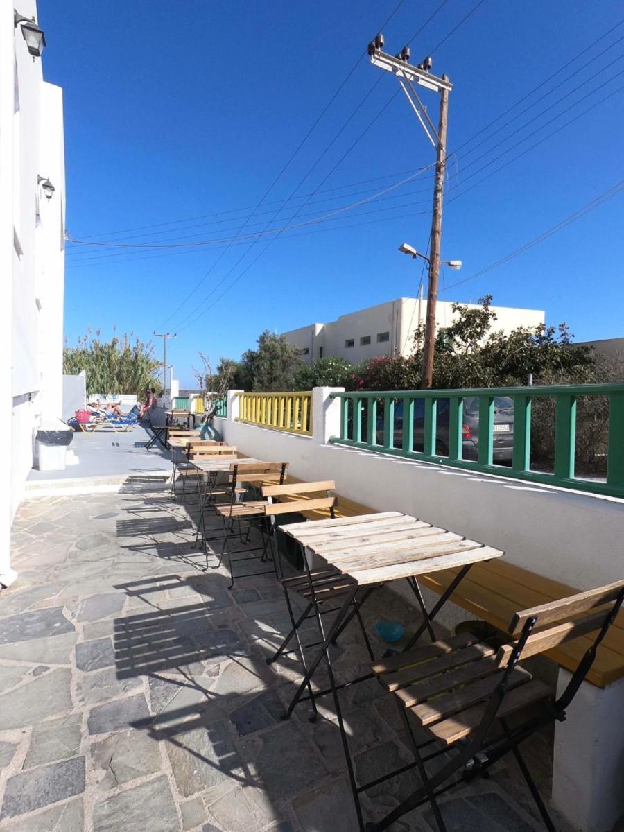 Fira Backpackers Place 외부 사진